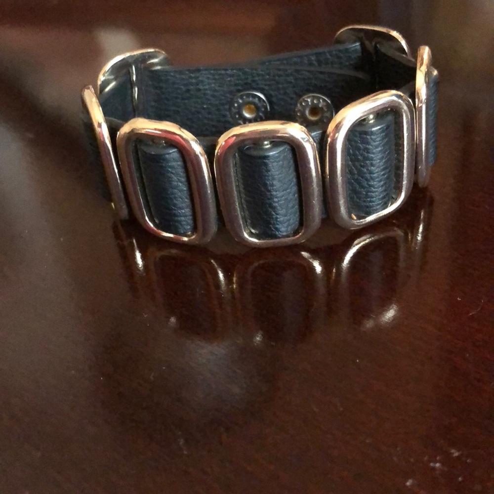New York and Company Bracelet
